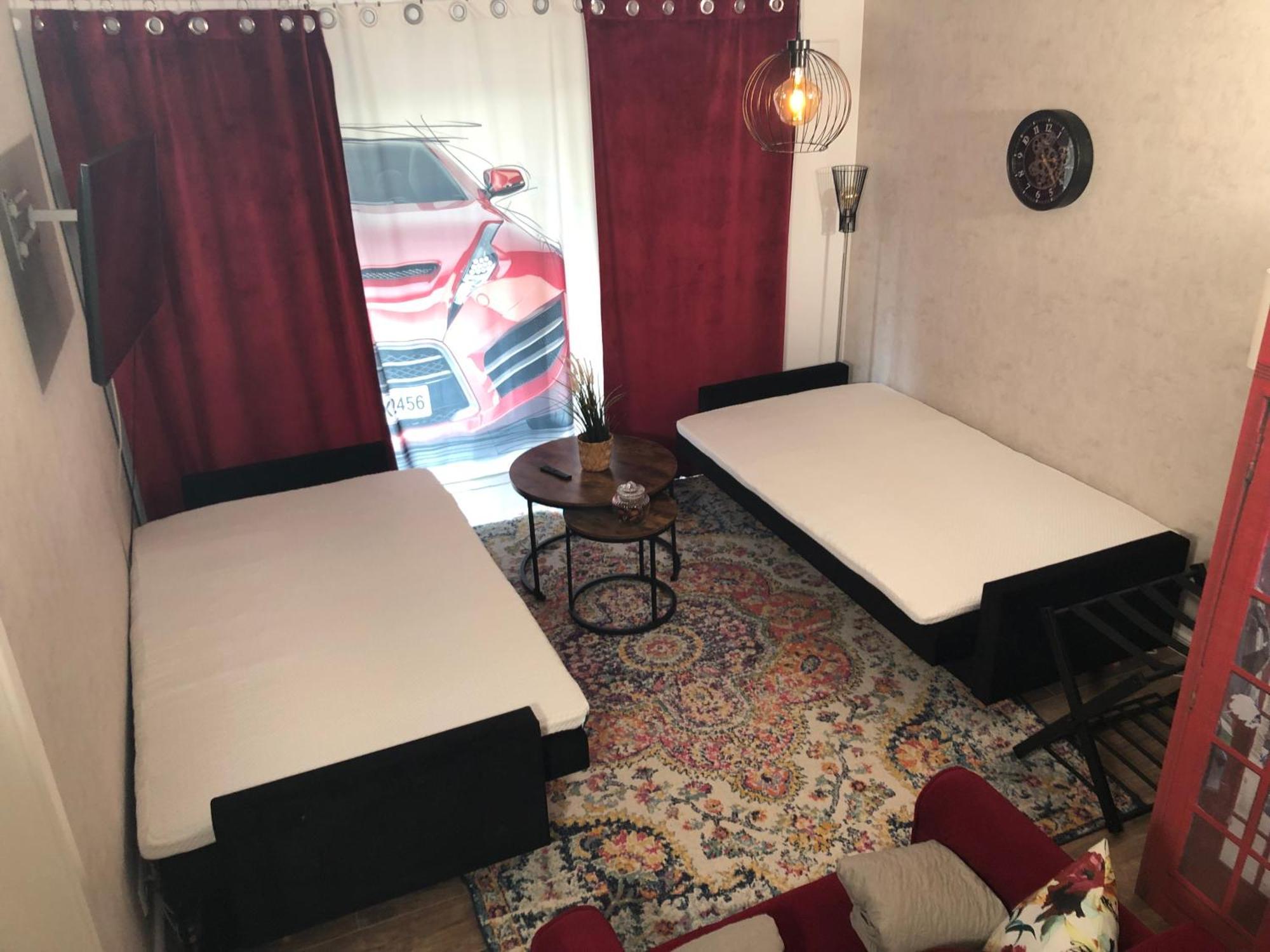 Stylisches Maybach Appartement Mit Terrasse Fuer 5 Personen, 5 Betten, Grosse Kochinsel, Homeoffice Mit 250Mbit Wlan Aidlingen エクステリア 写真